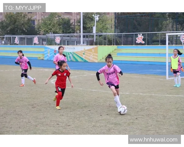 杭州足球队荣登足球意识排行榜第六名展现出色团队智慧与战术素养 杭州足球队荣登足球意识排行榜第六名展现出色团队智慧与战术素养